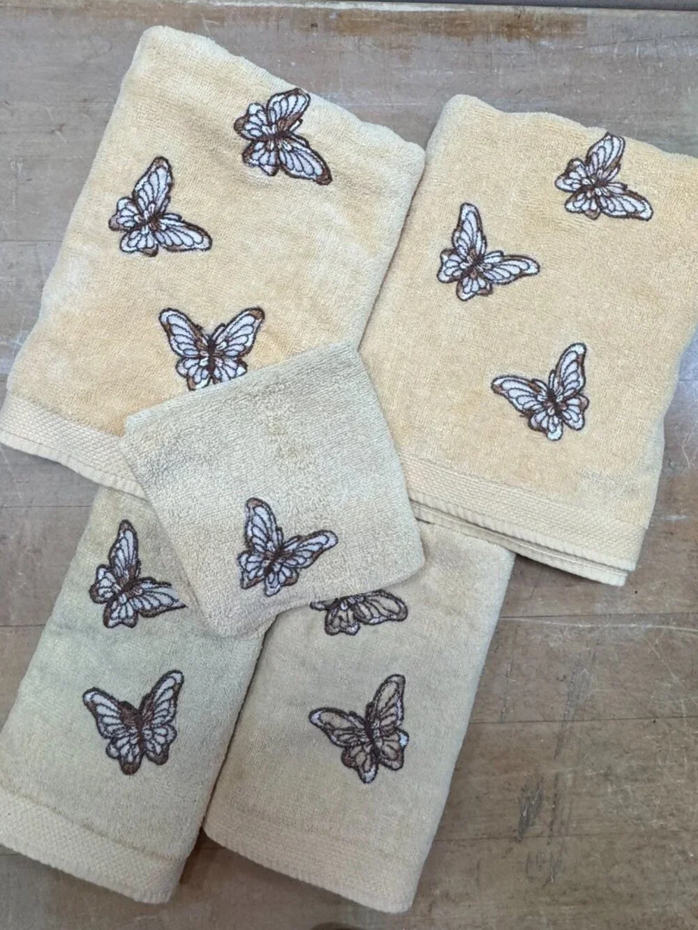 MARTEX Vintage Embroidered Butterfly Towels Lot of 5 MCM Vintage Retro